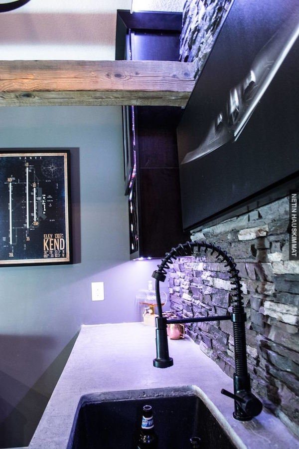 man-builds-dream-aviator-basement-bar-and-now-im-extremely-jealous-33-photos-23
