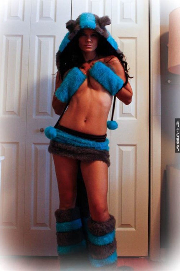 badchix-halloween-is-coming-to-badchix-com-08